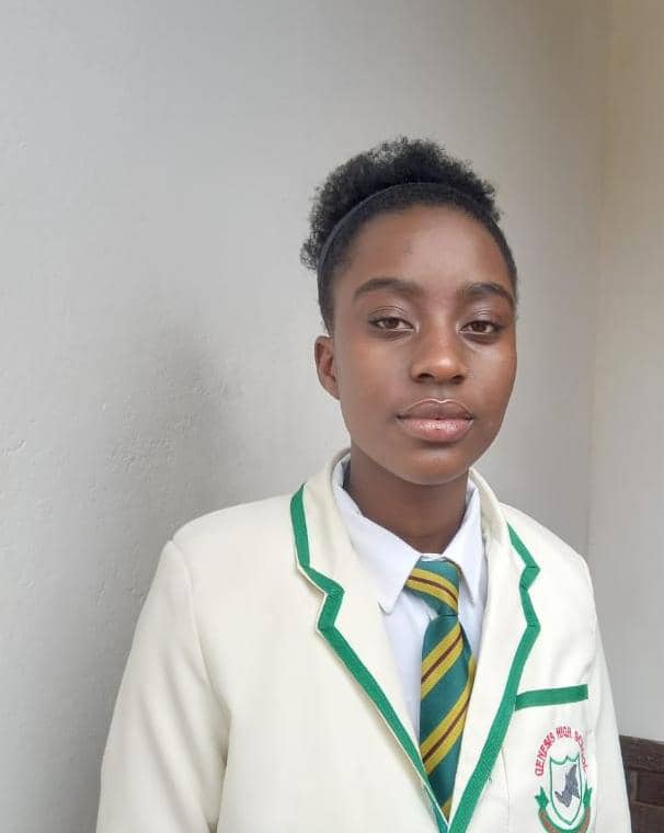 Patience Tshuma reviews Purple Hibiscus a book by Adichie Chimamanda Ngozi