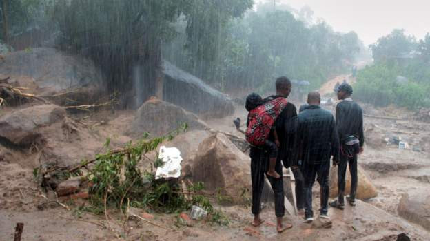 Storm Freddy: More than 400 still missing in Malawi