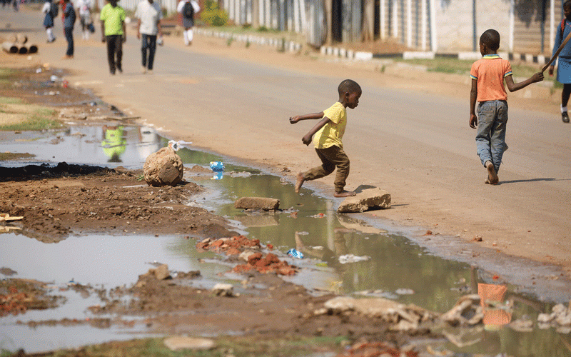 City fathers retreat as cholera  ravages Harare