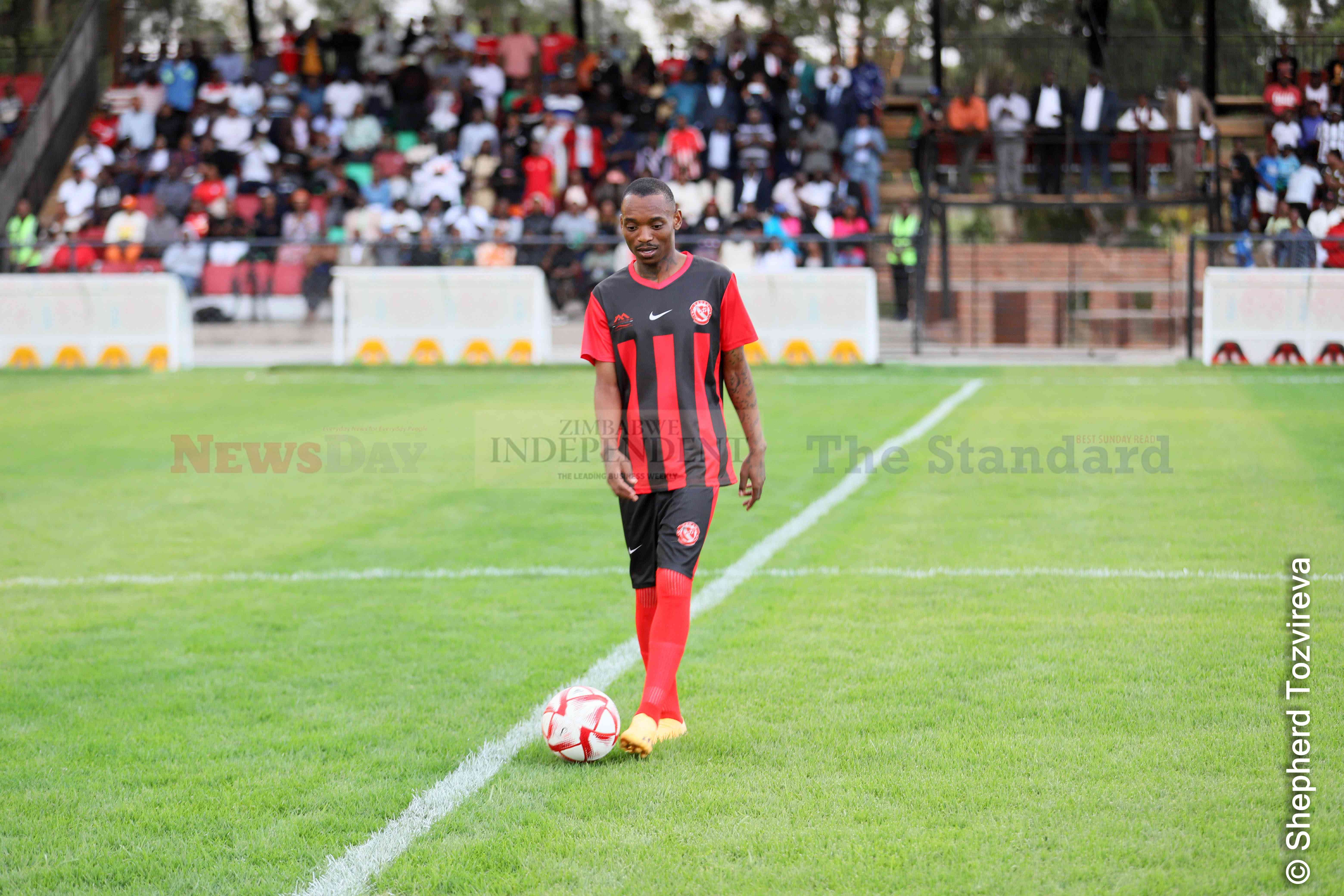 Khama Billiat's unveilled as Yadah FC player