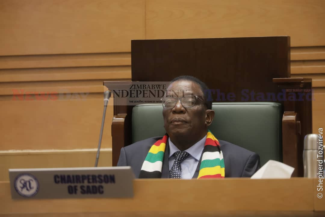 Mnangagwa walks out in darkness.....as power outage plunges Parly