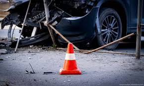Road accident claims golfer's life