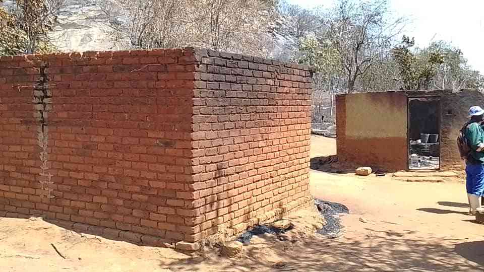 Inferno razes 20 homesteads. . . property, livestock lost in veld fire