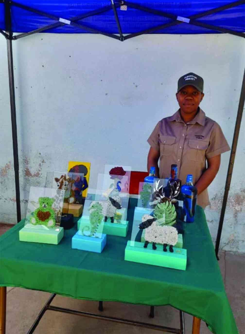Byo artist tells culture stories through discarded glass