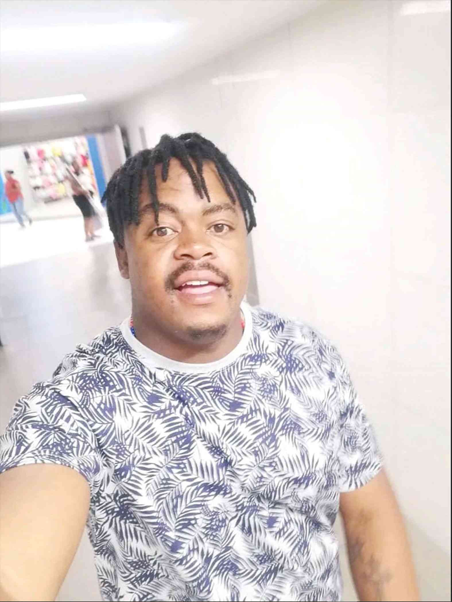 Jay Driss, gentle giant singing for the youths