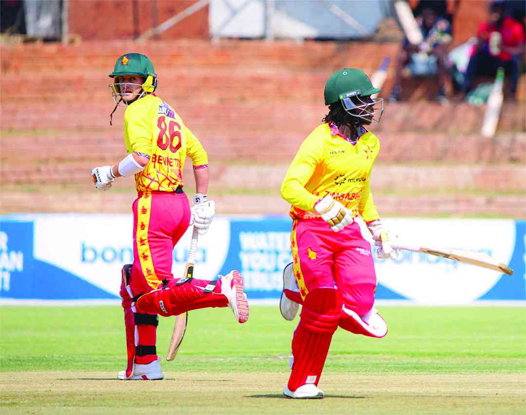 Bennett, Marumani show puts Chevrons 1-0 up
