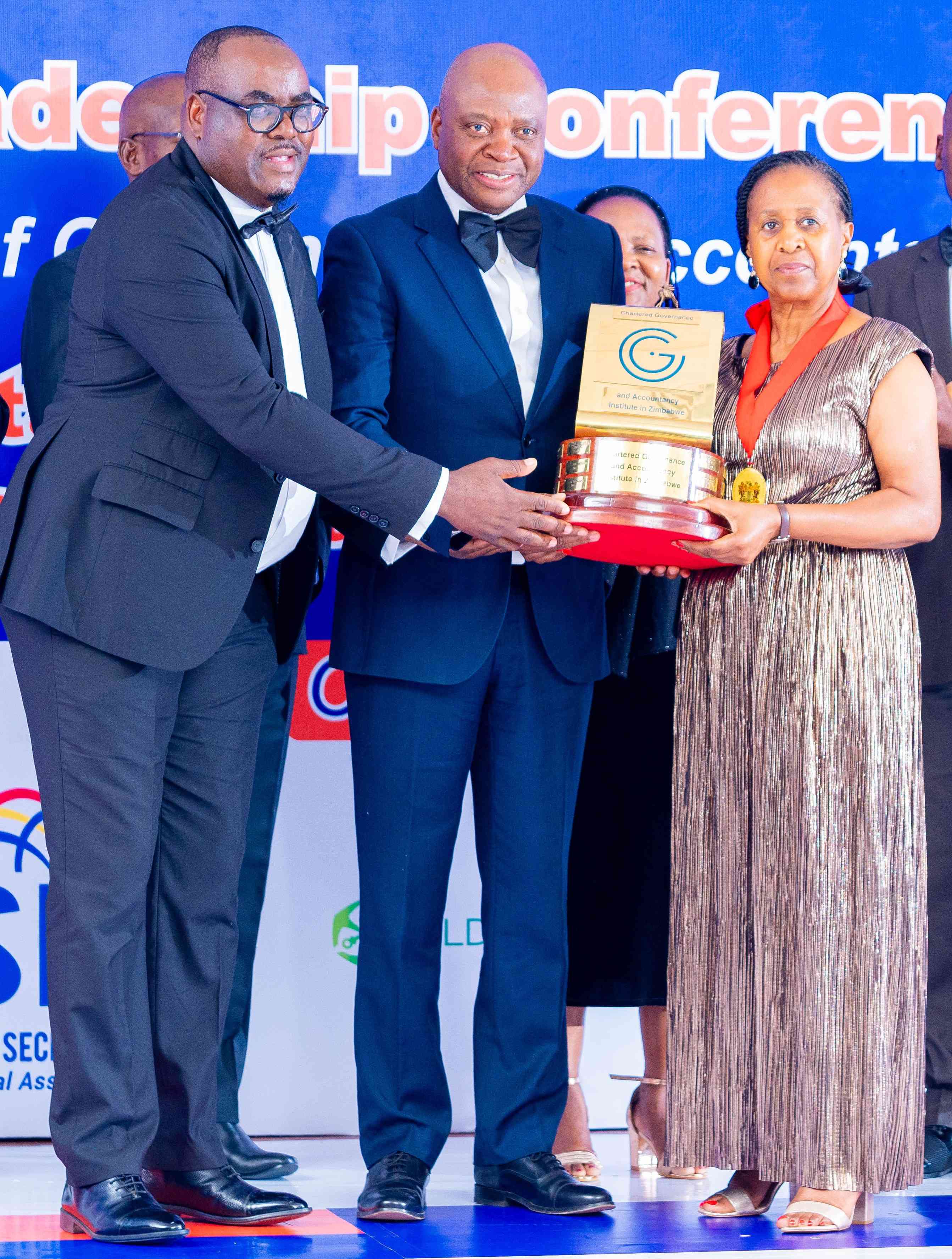 Radar Holdings boss Hwenga lifts Chartered Governance Professional of the Year award