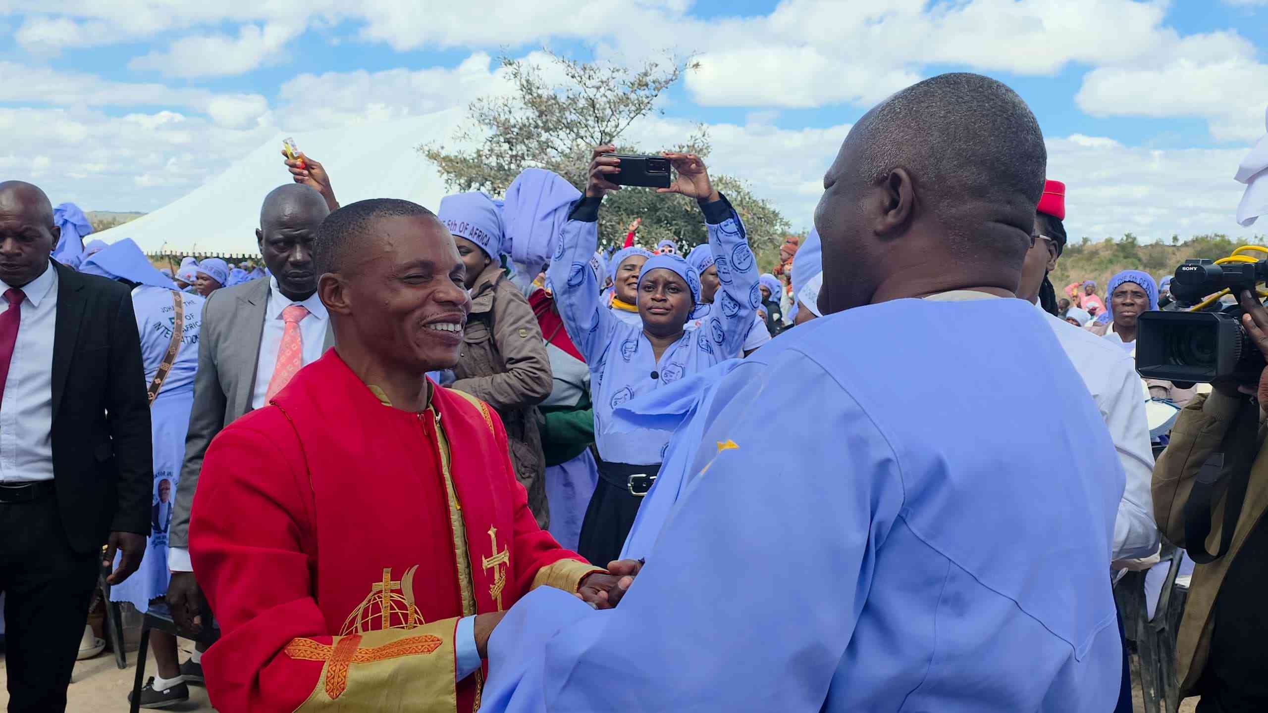 Makururu blasts local authorities