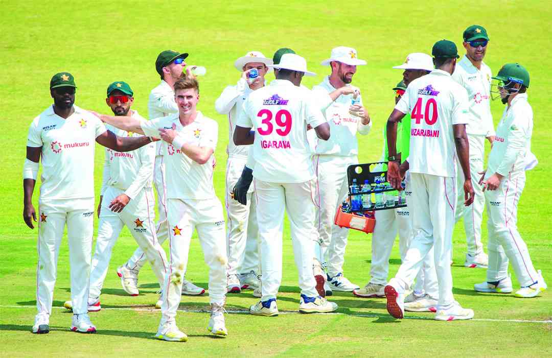 Dominant Zimbabwe take early control after Evans Fifer
