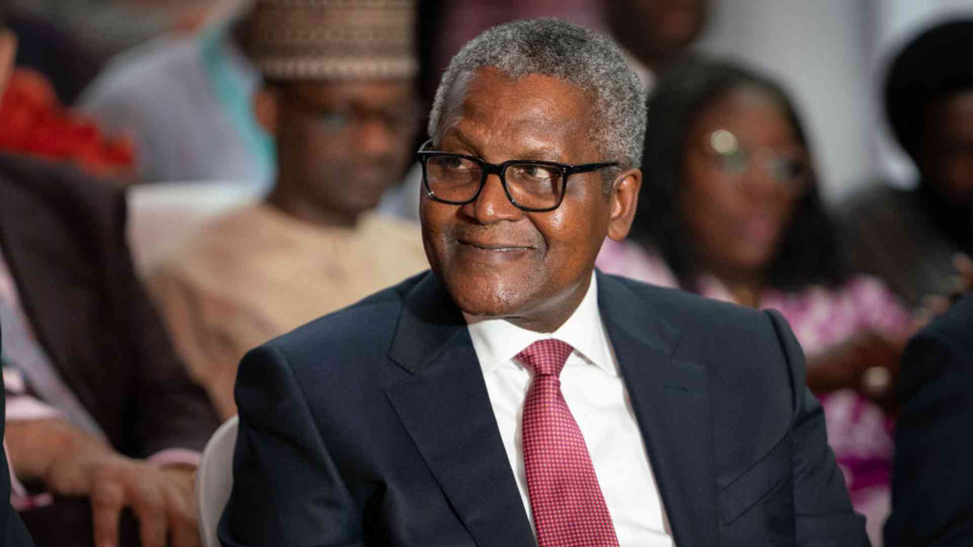 Dangote signs US$1bn deals with Zim govt