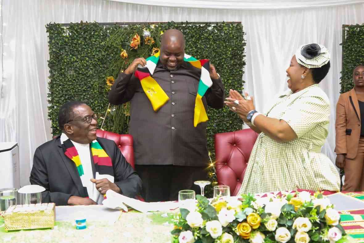 Chivayo snaps up Mnangagwa scarf for $600k at charity auction 