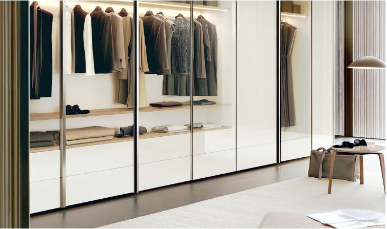 Not just one closet: The 5 wardrobe types that actually exist
