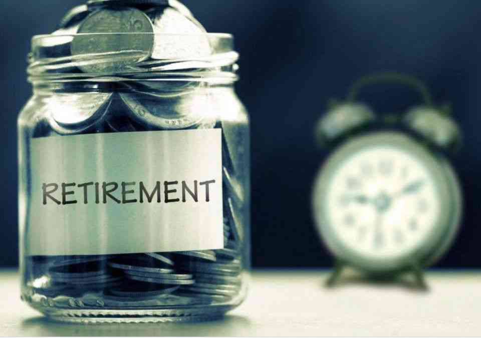 Alarm as government workers stampede for early retirement