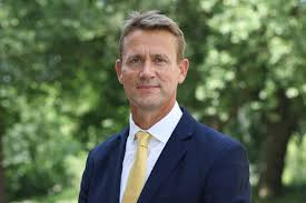 Vungu Solar signs 25-year deal to deliver 30MW to national grid