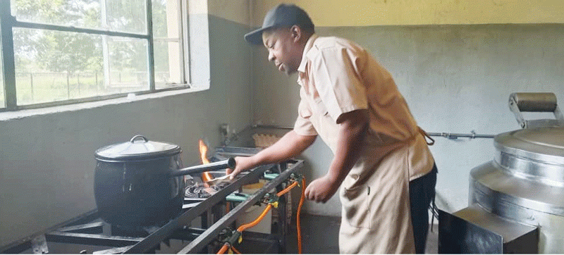 Poop & cook: Top schools adopt biogas system