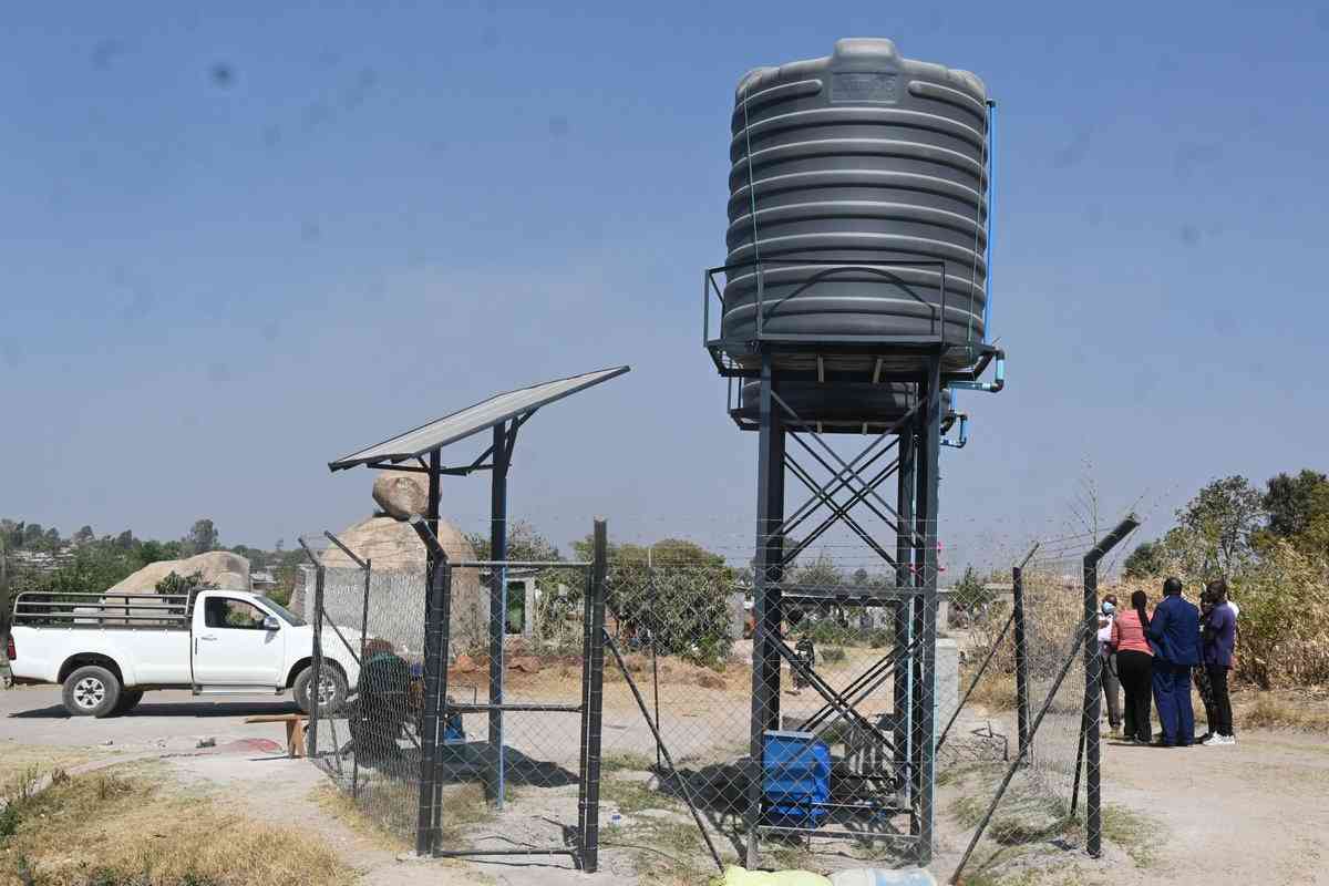 Epworth school gets borehole to ease water shortages