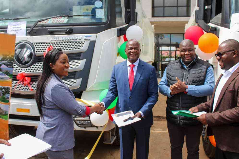 Minister Garwe honours land developers as he receives high-end machinery