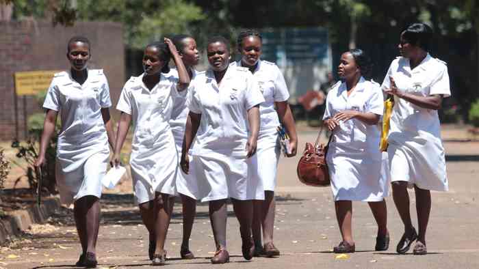 Disgruntled nurses give notice to strike
