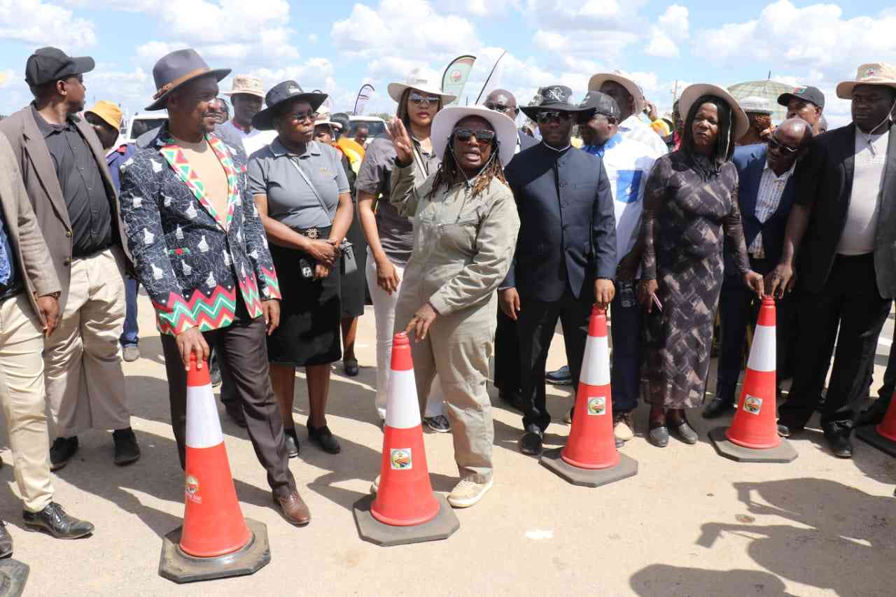 Mhona unveils Manyame Bridge to strengthen key regional trade route