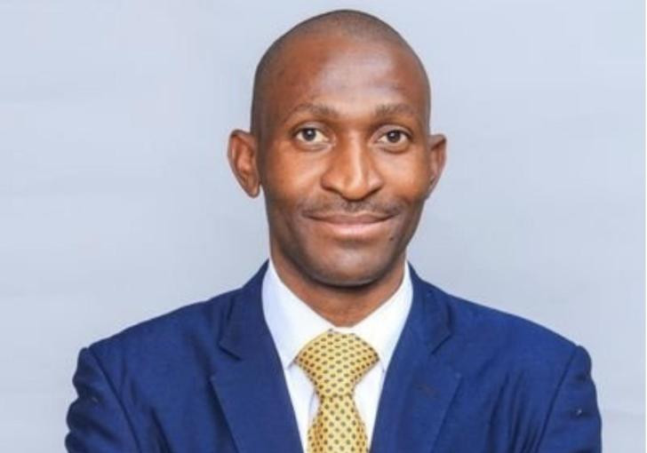 Byo MP donates food hampers to community health workers