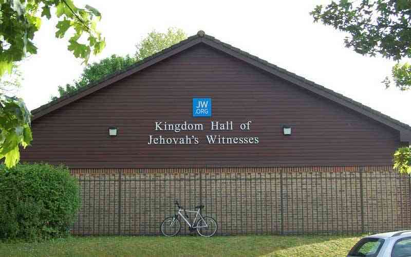 Jehovah’s Witnesses lose US$24k to procurement head