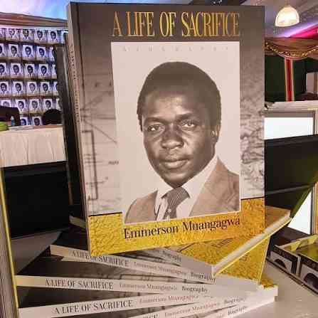 Manufacturing a personality cult