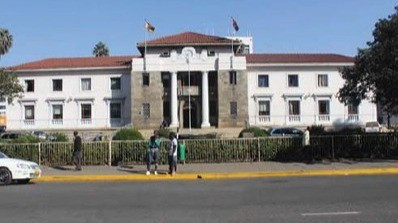 Harare mayor warns officials: Fail to deliver, face arrest