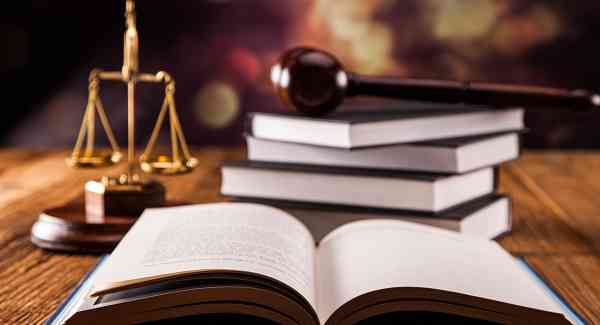 Court throws out bid to block convicted regulator