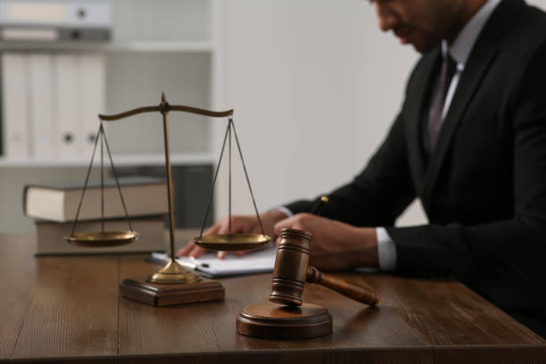 Hero’s son skips court, warrant issued