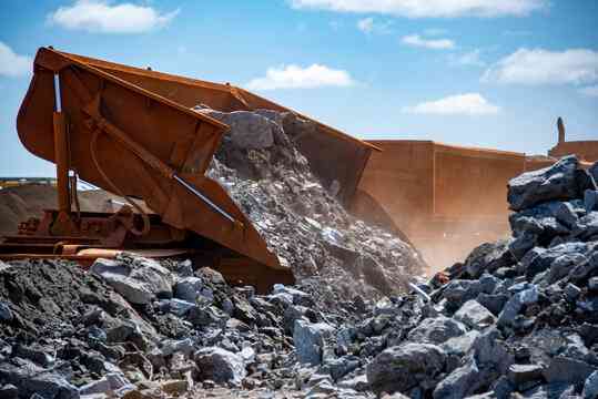 Zim tightens grip on raw mineral exports