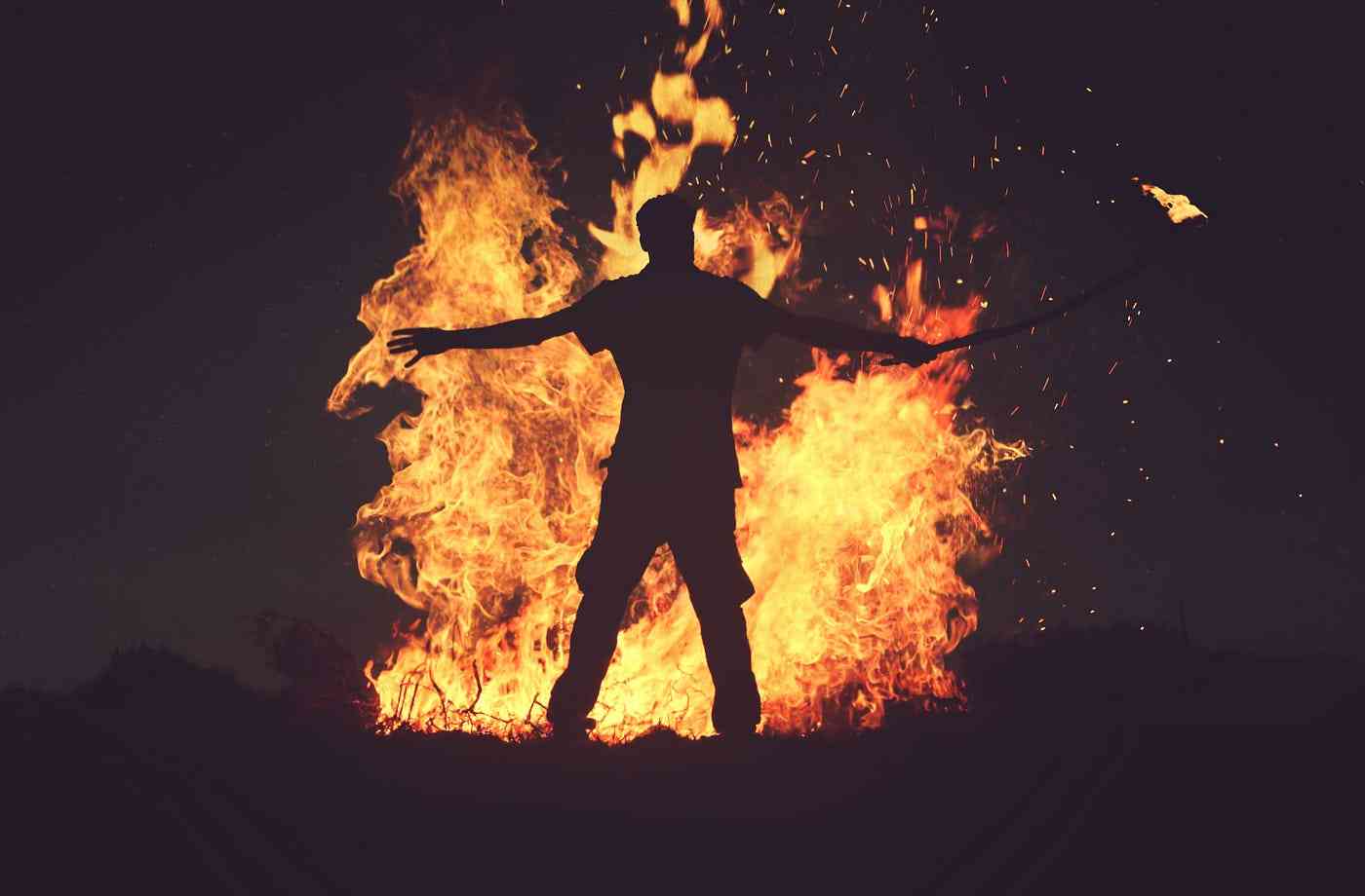7 burnt to death as schoolchildren kombi catches fire 