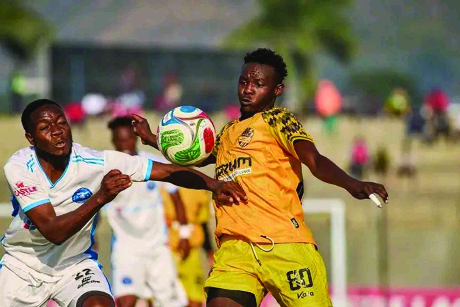 Referee storm overshadows Manica, Dynamos clash