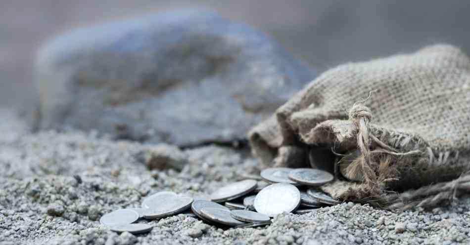 Thirty pieces of silver all for the betrayal of the Constitution