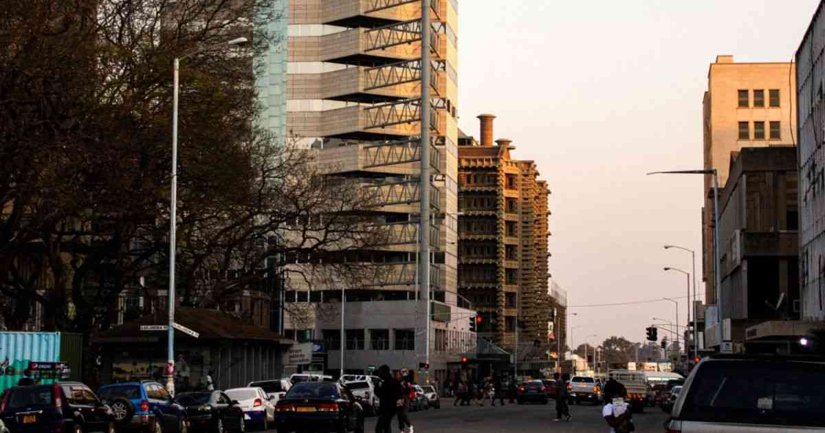 Joina City cannot hide a capital in collapse