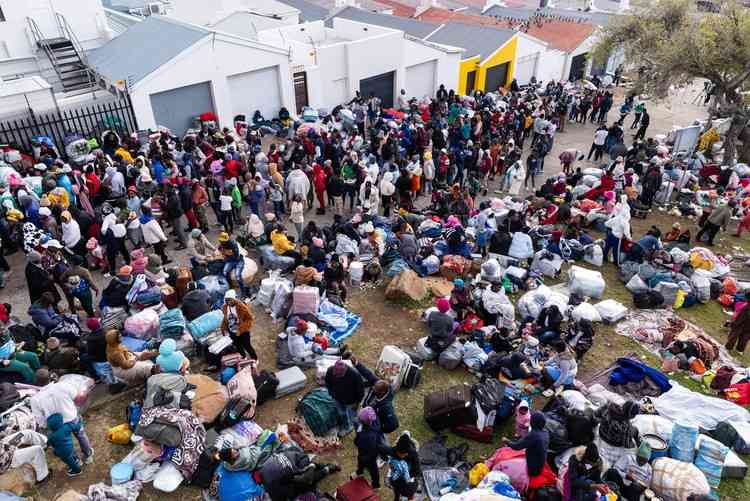 Govt deploys 35 buses to repatriate Zimbabweans from South Africa