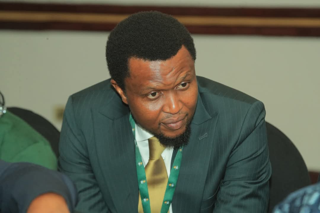 Zim Football Chief Rubs Shoulders With Global Heavyweights