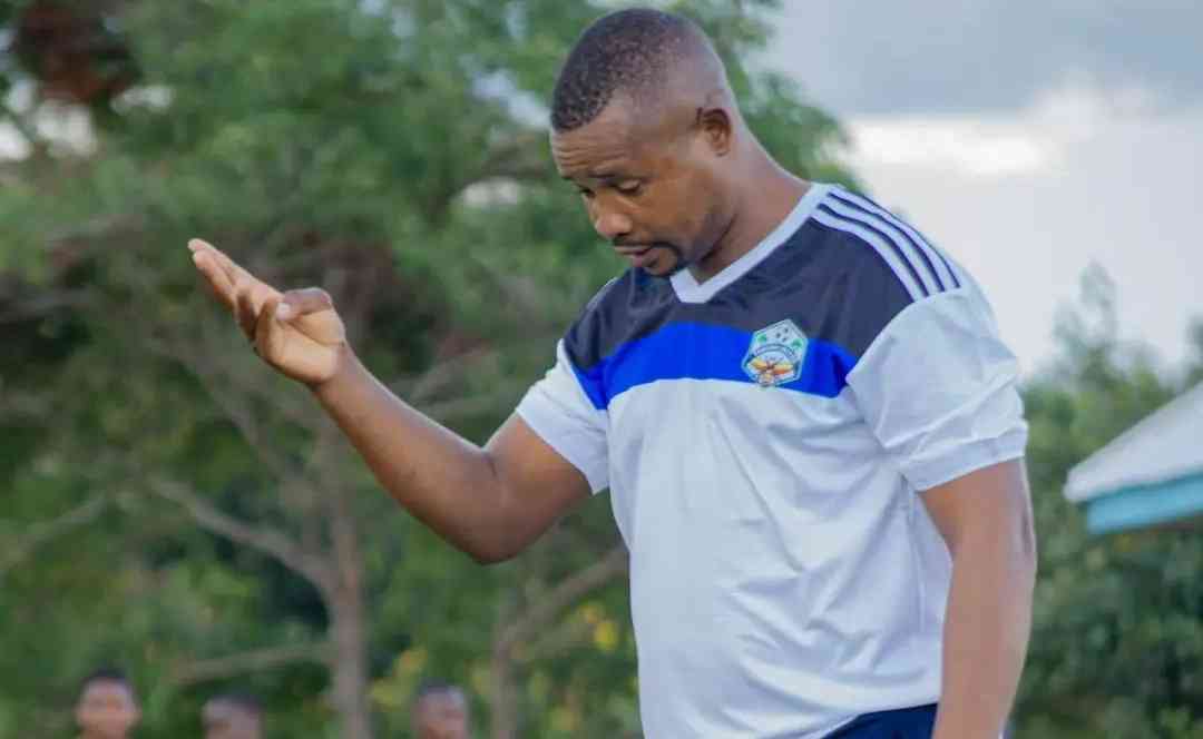 Mangombe surfaces at Triangle