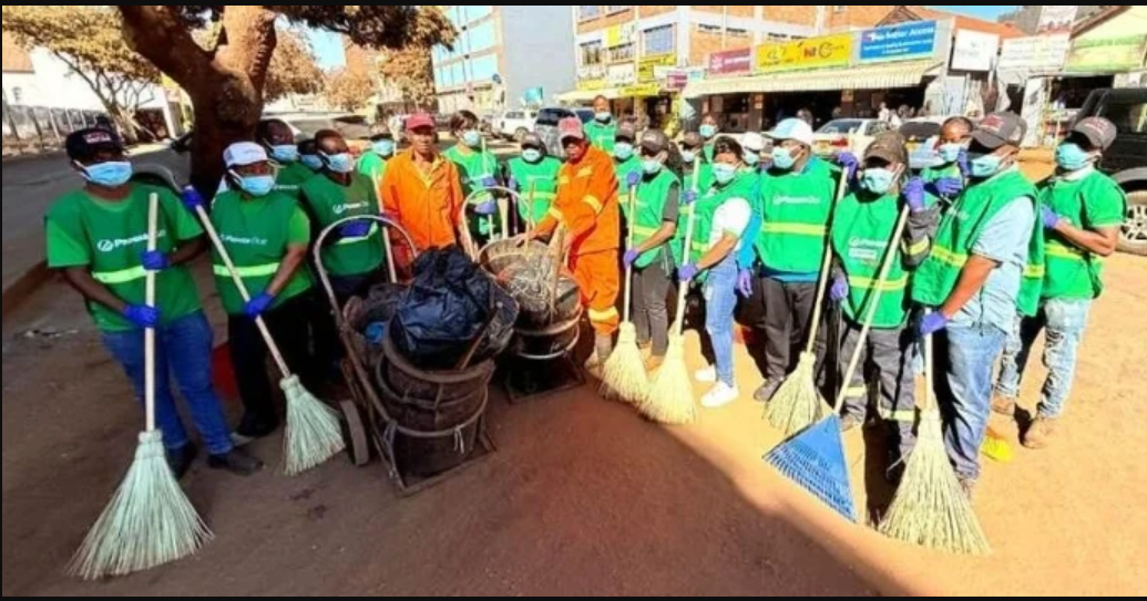 Popular bookmaker joins a nationwide street clean-up campaign