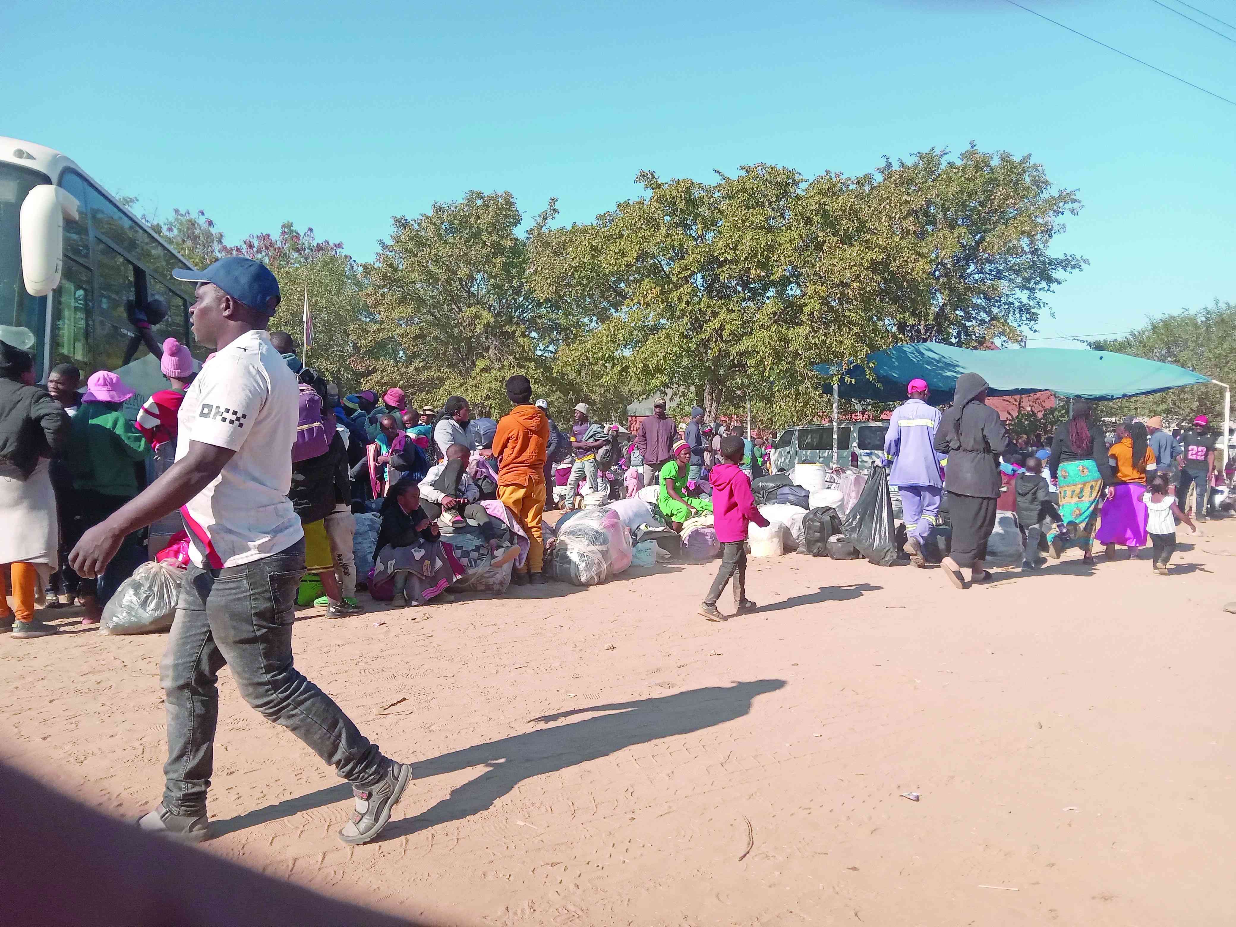 ED scrambles over stranded Zimbos in SA