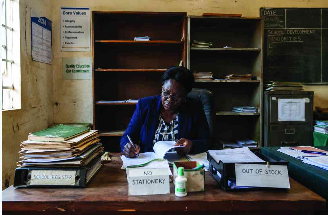 Cash crunch paralyses education offices
