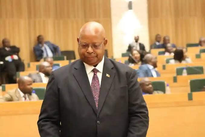 Mudenda blasts MPs over cellphone obsession