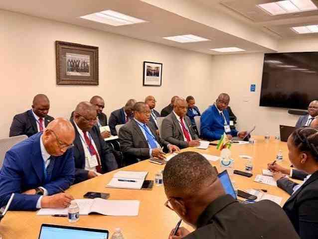 France, UK take lead in Zimbabwe debt talks