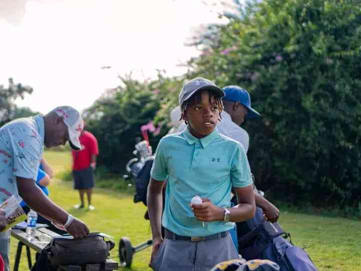 14-Year-Old Zidya takes early lead at Zim Amateur Championship