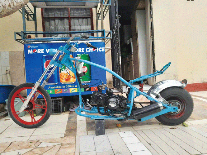 Byo mechanic turns scrap metal into speed motorbike