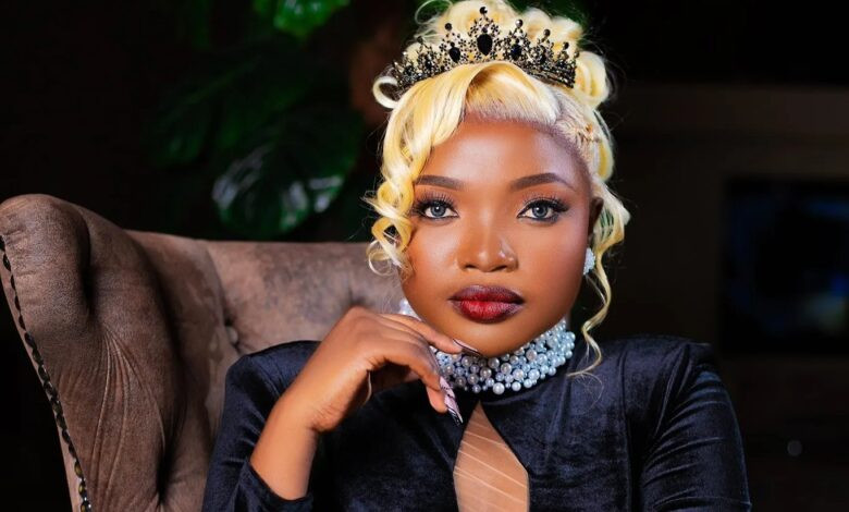 Fame, feuds and fumbles: A glimpse into Zim's creative circles