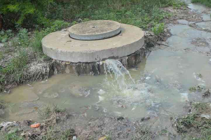 Gweru grapples with over 300 sewer blockages