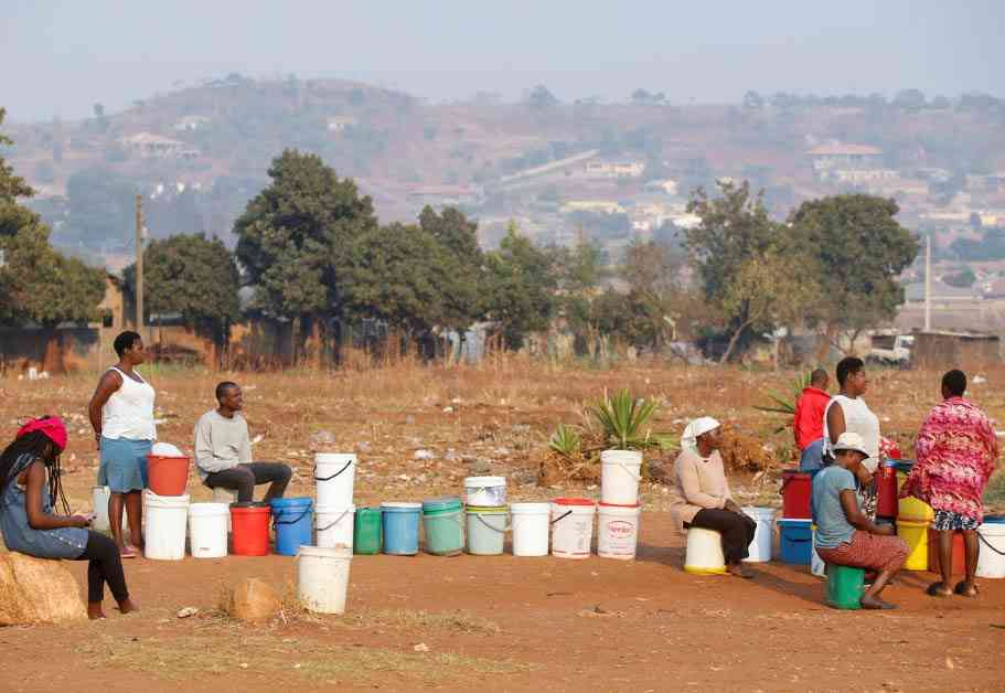 12-hour queues as boreholes dry up