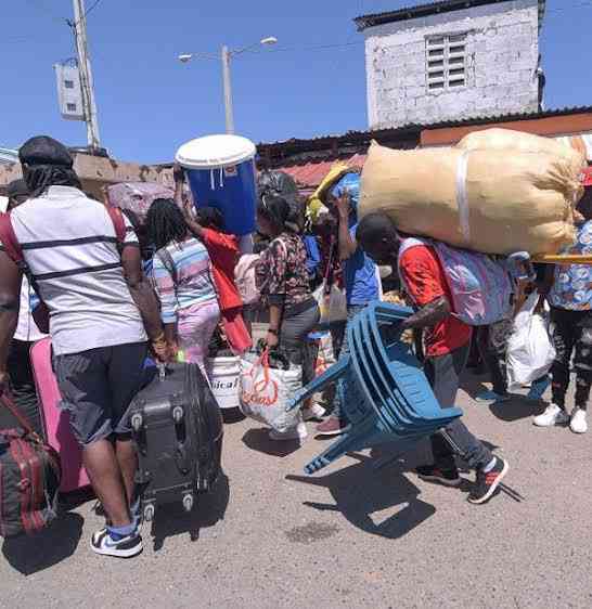 Returning migrants should overcome HIV stigma