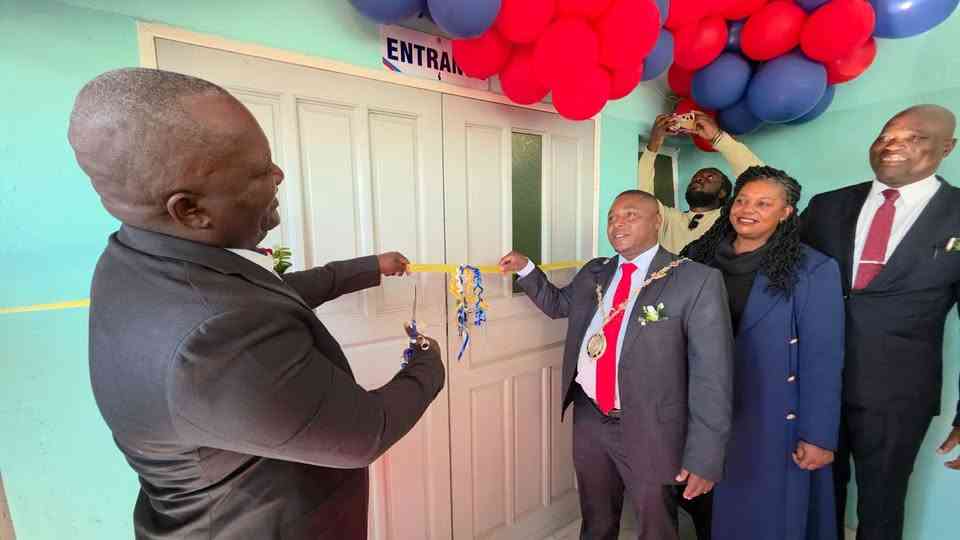 Masvingo commissions US$1,2m fleet, opens new maternity unit