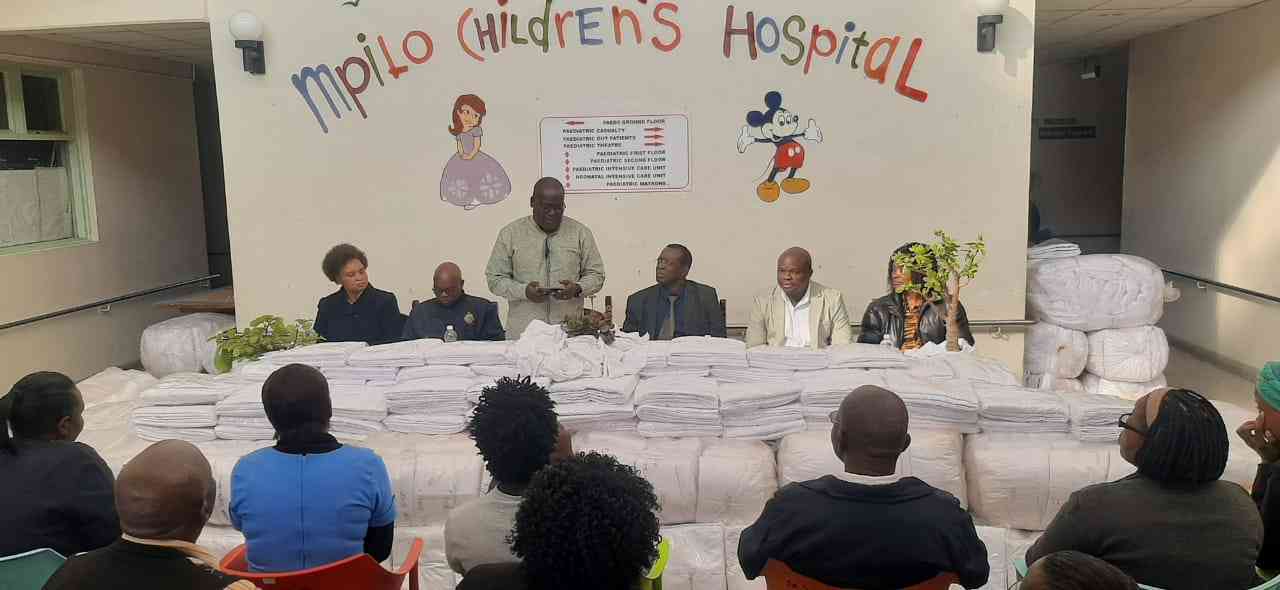 First Lady donates bed linen to Mpilo Central Hospital
